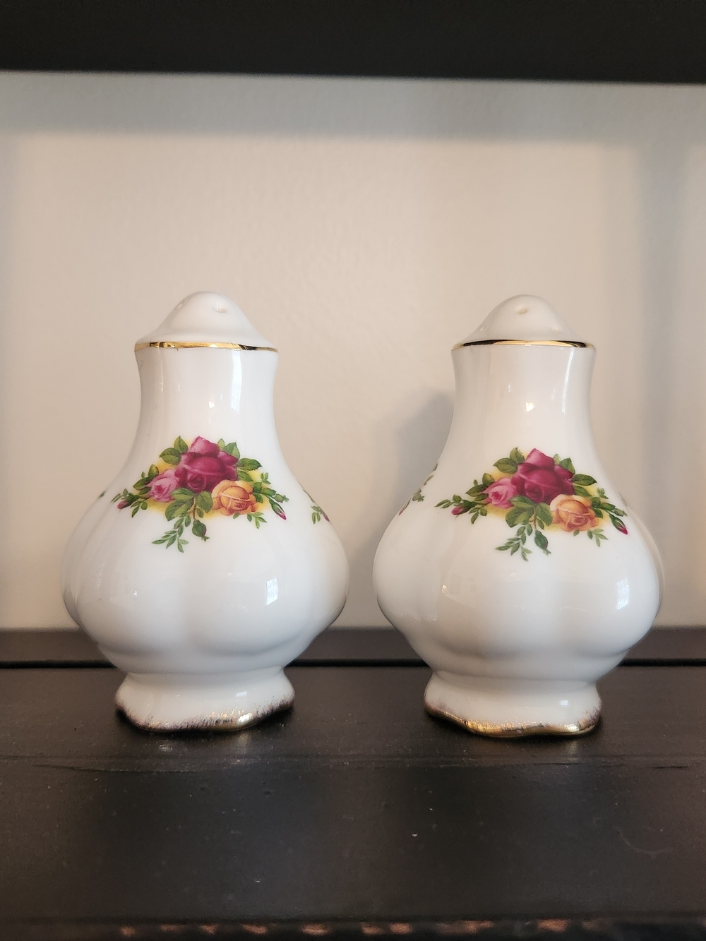 Royal Albert Old Country Roses Bone China Salt & Pepper Shaker Set
